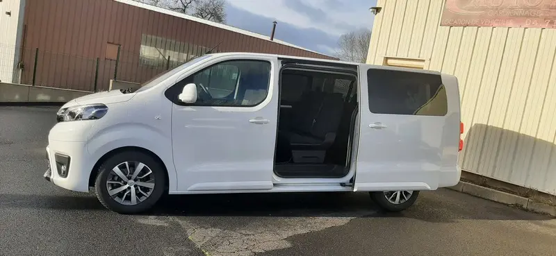 Toyota Proace 9 Places Rallongé
