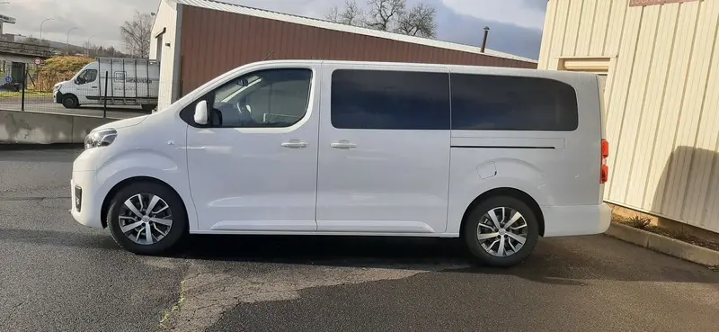 Toyota Proace 9 Places Rallongé